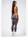 Scopri i legging Flow Seamless – taglio senza cuciture, effetto push-up extra e comfort che ti permette di affrontare persino l'allenamento più difficile.