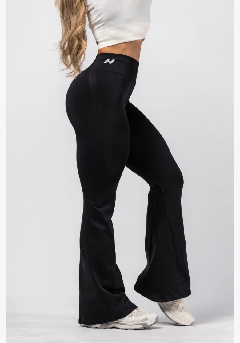NEBBIA Pantaloni flared modellanti senza cuciture FLOW SEAMLESS
