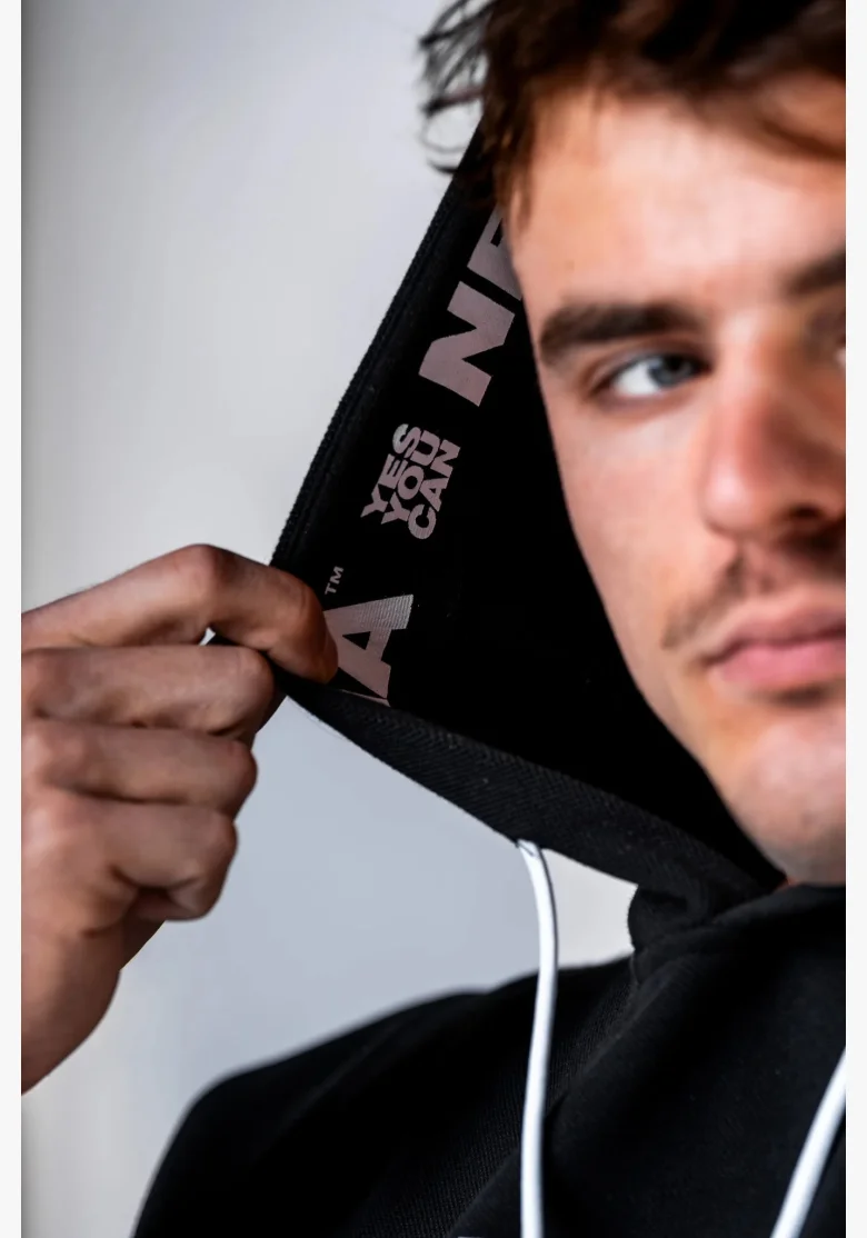 NEBBIA Training rag top HERO nero