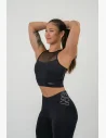 Hai desiderato questo reggiseno per molto tempo! Il taglio è progettato per supportarti durante l'allenamento.