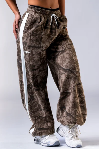 NEBBIA Oversized pantaloni felpati POWER Camo pallido