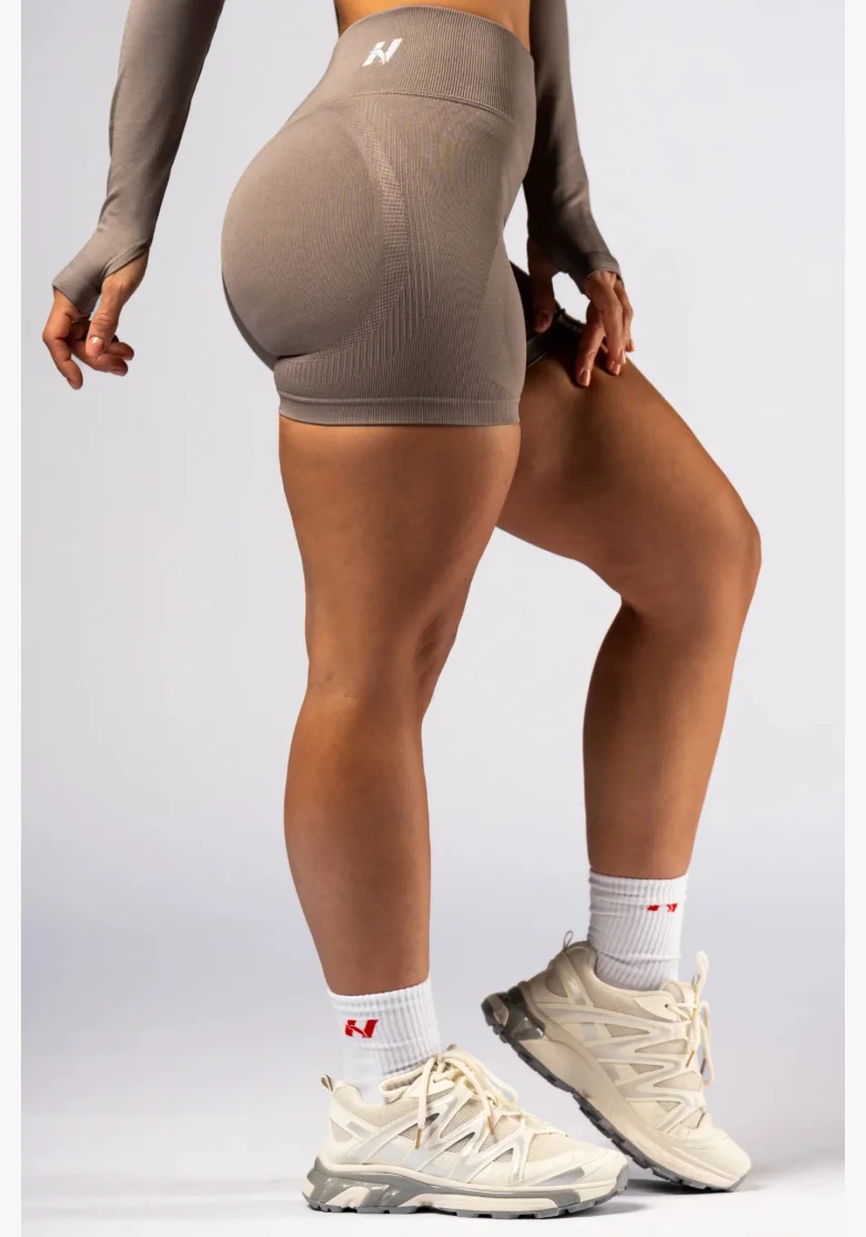 NEBBIA High-waist push-up shorts POWER beige