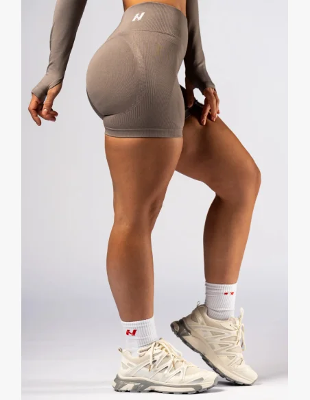 NEBBIA High-waist push-up shorts POWER beige