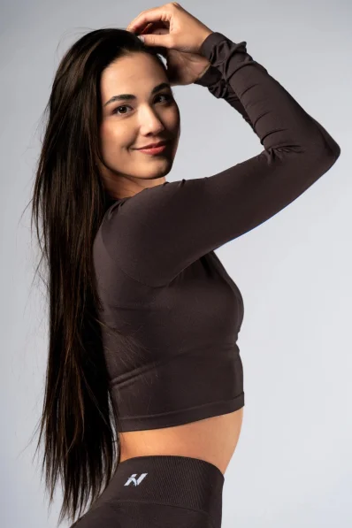 NEBBIA Seamless crop top con maniche lunghe POWER marrone 2